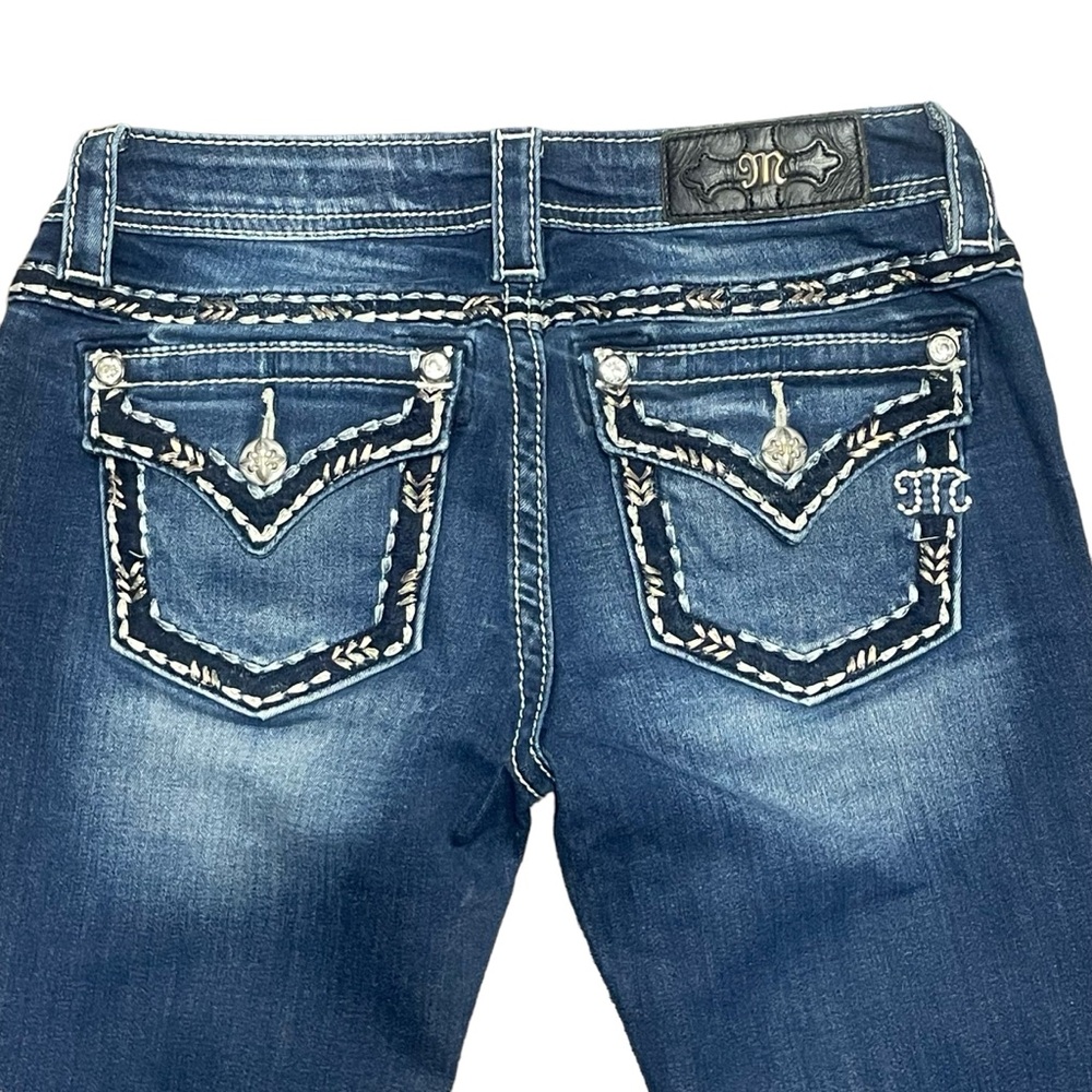 Miss Me Jeans Signature Capri Womens 26 Cuffed Flap Pocket Dark Wash Embellished - Picture 2 of 9